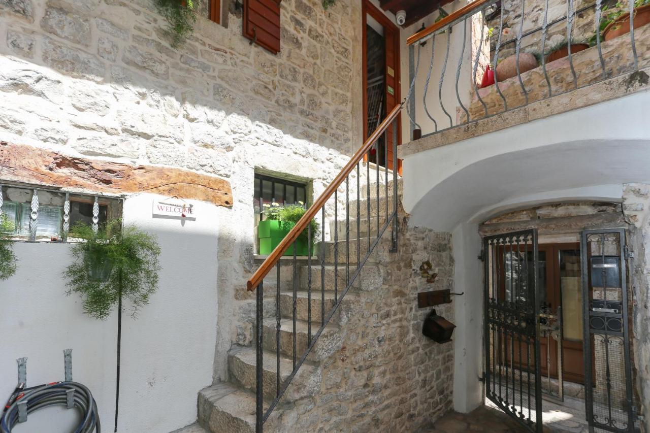 Apartments Salvezani Split Kültér fotó
